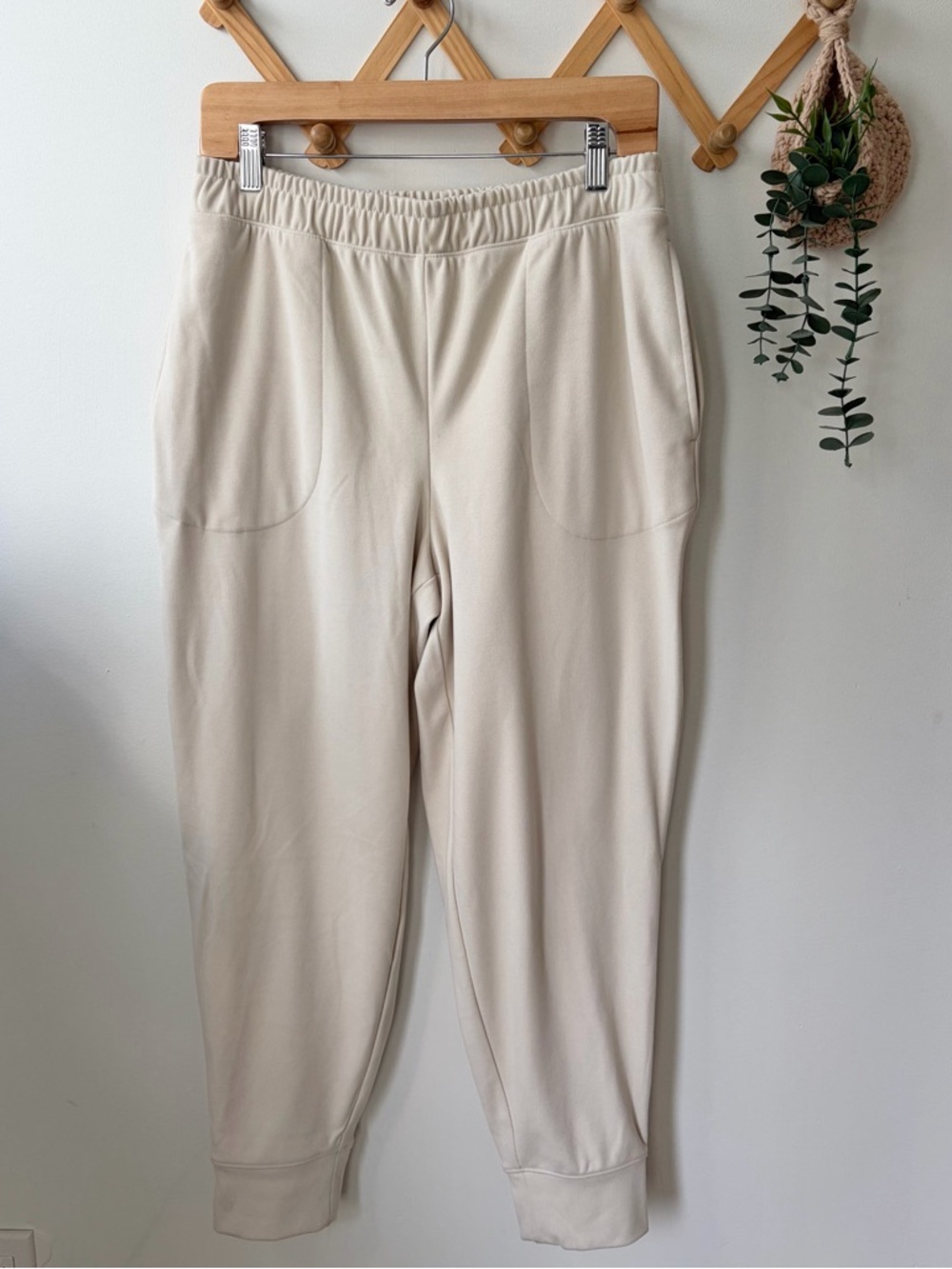 Varley Brushed Rib Slim Cuff Pant - Picture 2 of 6